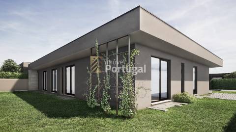 MORADIAS TÉRREAS T4  DE LUXO COM PISCINA - SOUTELO