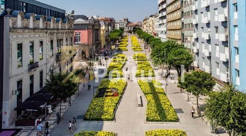 Venda Apartamento T4+2 com 200m²  na Av. da Liberdade