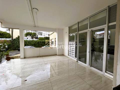 ARRENDA Apartamento T1  Remodelado, Mobilado e Equipado, na Zona do Tribunal