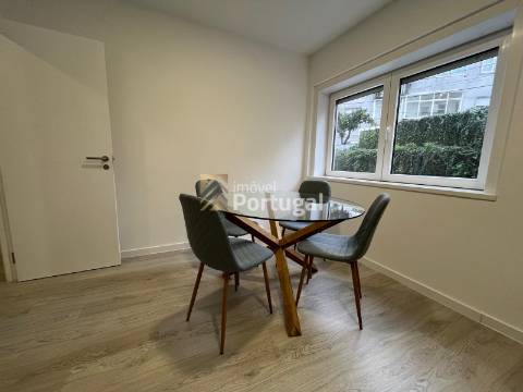 ARRENDA Apartamento T1  Remodelado, Mobilado e Equipado, na Zona do Tribunal