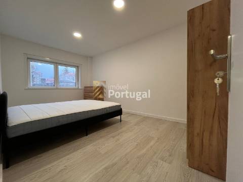 ARRENDA Apartamento T1  Remodelado, Mobilado e Equipado, na Zona do Tribunal