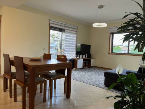 Arrenda Apartamento T2 Premium em Nogueiró, Braga