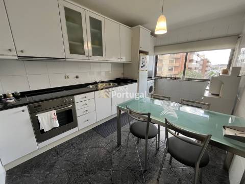 Arrenda Apartamento T2 Premium em Nogueiró, Braga