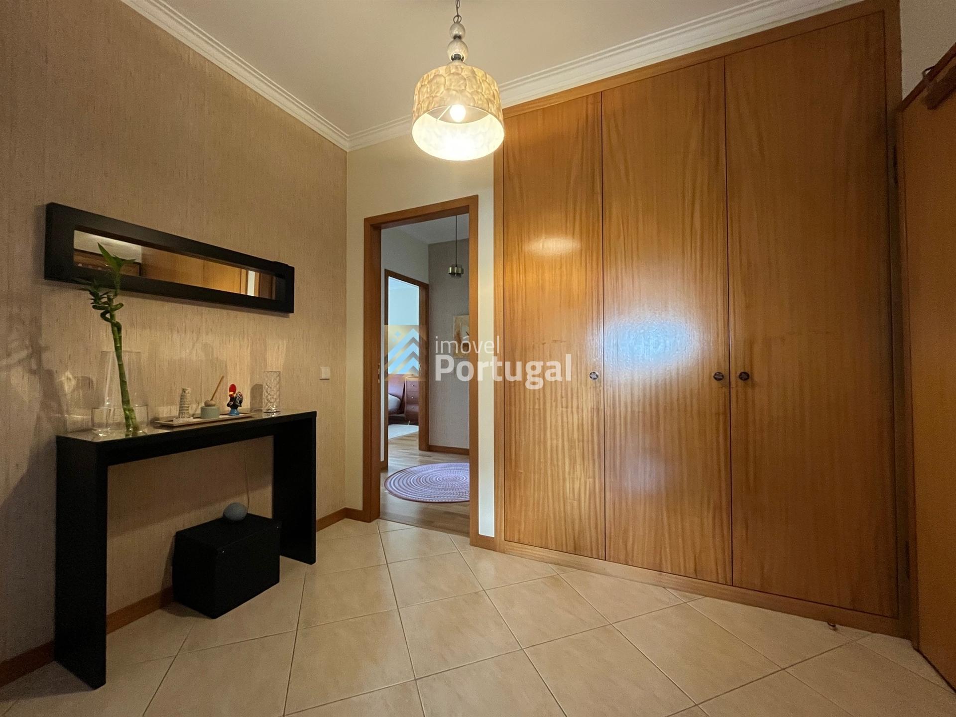 Arrenda Apartamento T2 Premium em Nogueiró, Braga