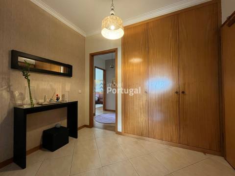 Arrenda Apartamento T2 Premium em Nogueiró, Braga