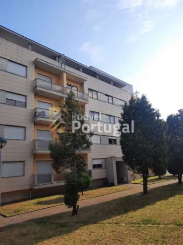 Arrenda Apartamento T2 Premium em Nogueiró, Braga