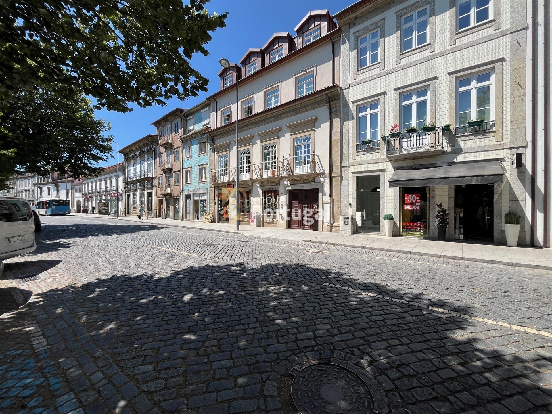 ESPAÇO COMERCIAL – AVENIDA CENTRAL, CENTRO HISTÓRICO