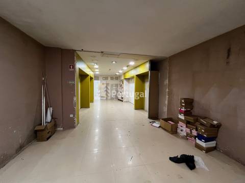 ESPAÇO COMERCIAL – RUA DOS CHÃOS - CENTRO HISTÓRICO BRAGA