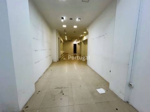 ESPAÇO COMERCIAL – RUA DOS CHÃOS - CENTRO HISTÓRICO BRAGA