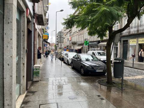 ESPAÇO COMERCIAL – RUA DOS CHÃOS - CENTRO HISTÓRICO BRAGA