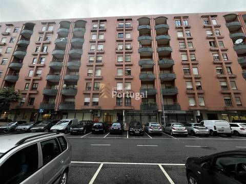 Arrenda Ap. T1 Equipado, Mobilado c/ elevador