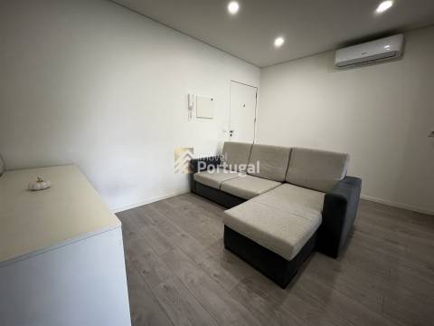 Arrenda Ap. T1 Equipado, Mobilado c/ elevador