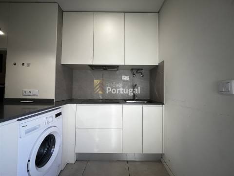 Arrenda Ap. T1 Equipado, Mobilado c/ elevador