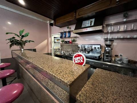 Trespasse Empresa com Negócio - SnackBar equipado em pleno funcionamento