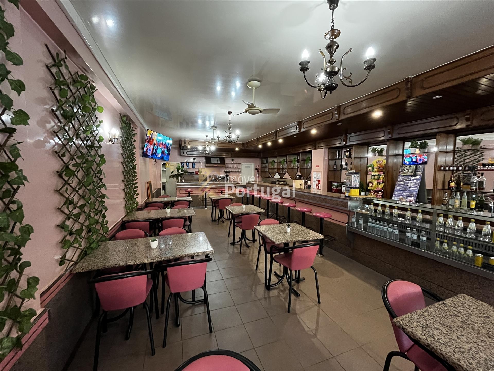Venda de Imóvel com Rentabilidade - SnackBar em pleno funcionamento