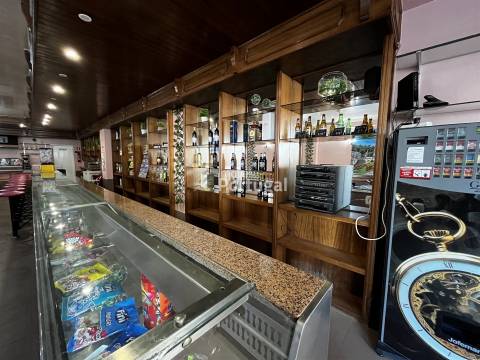 Venda de Imóvel com Rentabilidade - SnackBar em pleno funcionamento