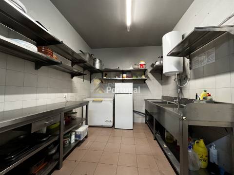 Venda de Imóvel com Rentabilidade - SnackBar em pleno funcionamento