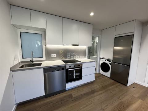 Rooftop T1 Novo para Arrendar no Centro Histórico de Braga