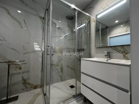 Rooftop T1 Novo para Arrendar no Centro Histórico de Braga