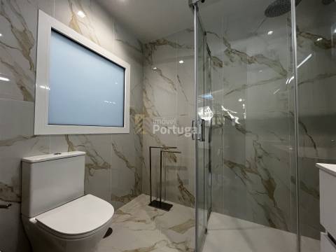 Rooftop T1 Novo para Arrendar no Centro Histórico de Braga