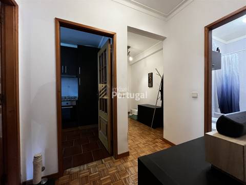 Arrenda Ap. T1 Areal de Cima - São Vitor