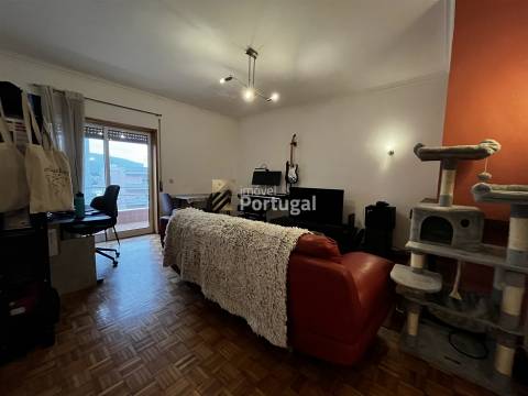 Arrenda Ap. T1 Areal de Cima - São Vitor