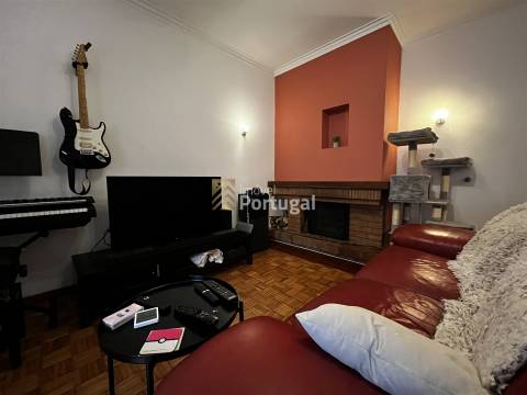 Arrenda Ap. T1 Areal de Cima - São Vitor