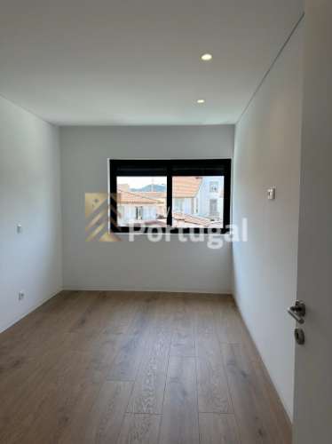 Arrenda Ap. T2 equipado com elevador e garagem - Centro Histórico de Barcelos