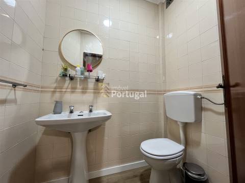 Lindo Apartamento T3 com 2WCs e garagem box