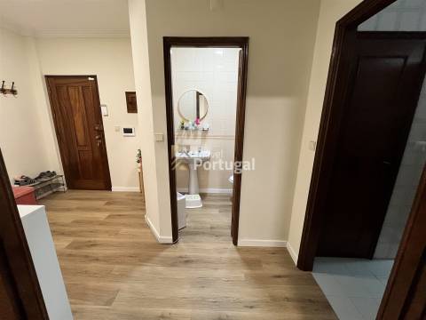 Lindo Apartamento T3 com 2WCs e garagem box