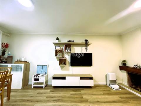 Lindo Apartamento T3 com 2WCs e garagem box