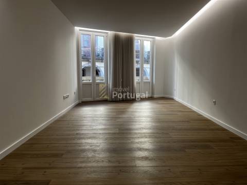 T1+1 (escritório) com Suíte no Centro Histórico de Braga