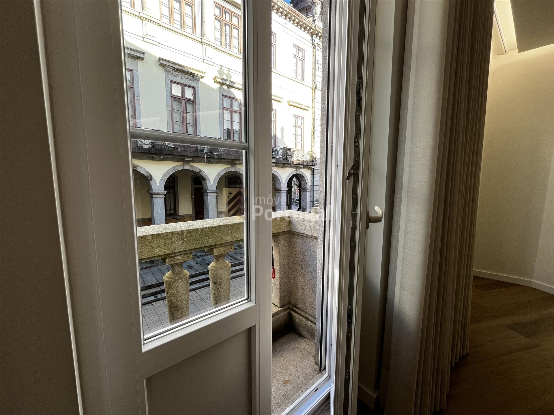 T1+1 (escritório) com Suíte no Centro Histórico de Braga
