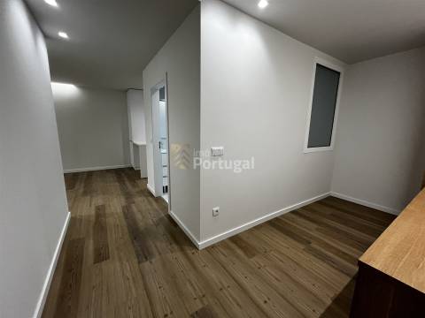 T1+1 (escritório) com Suíte no Centro Histórico de Braga