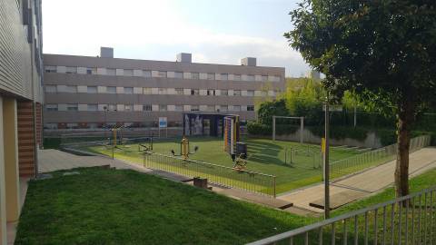 Terreno p/ RC + 4 + Caves _ a 5 min. do Pólo Universitário (H.S.João)