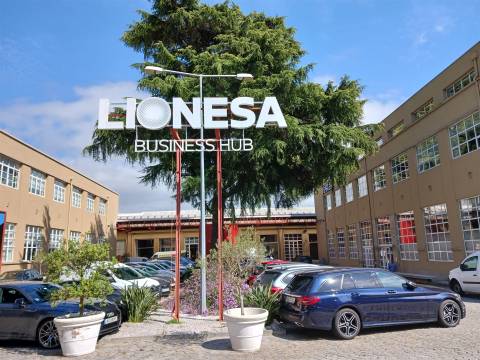 Terreno para Cave + Rc + 4 - A 5 min. do H.S.João