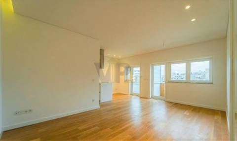 COMO NOVO: Apartamento T3 à BOAVISTA