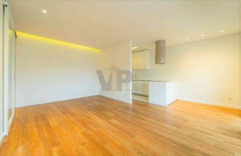 COMO NOVO: Apartamento T3 à BOAVISTA