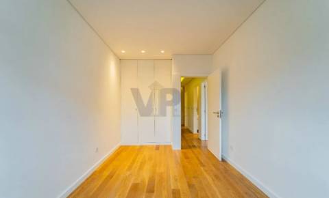 COMO NOVO: Apartamento T3 à BOAVISTA