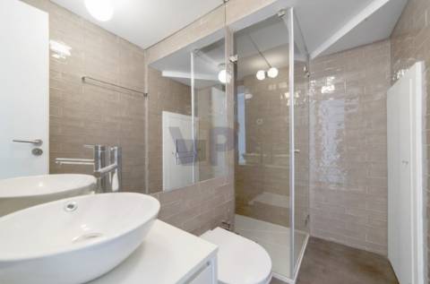 Prédio na Baixa do Porto