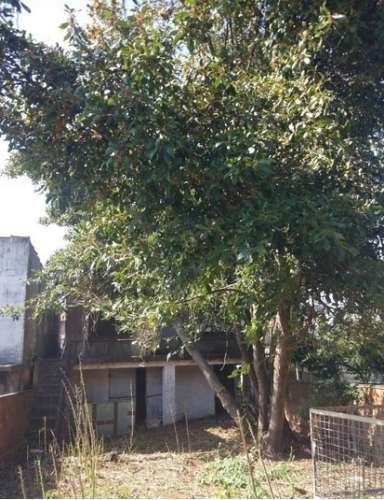 Moradia c/ 2 frentes (Possibilidade de piscina ou Estufa) - Arrábida