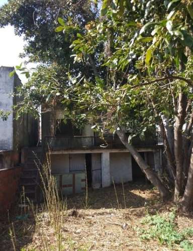 Moradia c/ 2 frentes (Possibilidade de piscina ou Estufa) - Arrábida