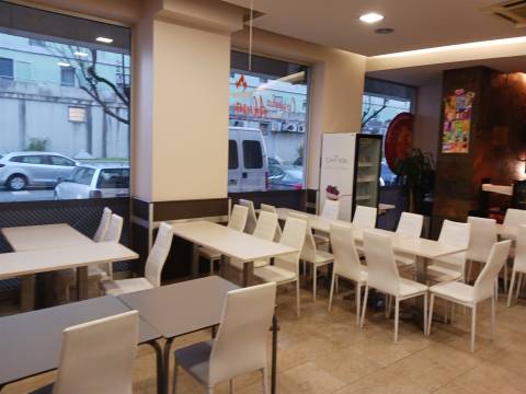 Loja Equipada para Restauração! - ao Polo Universitário e Hospital S. João  Restaurante