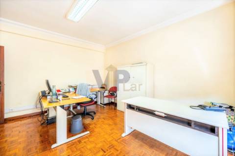 Excelente Moradia T5 - Ao H. S. João