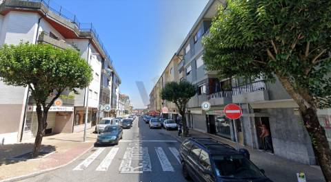 Loja com 85 m² - Porto (Ermesinde)