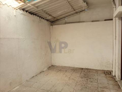 Loja 118 m² - Valongo / Ermesinde (Porto)