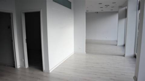 LOJA em S. Mamede Infesta VENDA