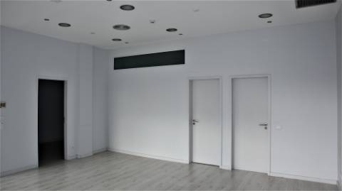 LOJA em S. Mamede Infesta VENDA