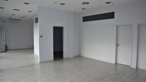 LOJA em S. Mamede Infesta VENDA