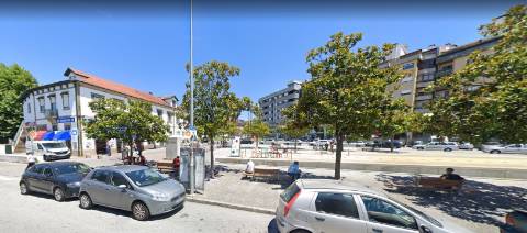 Terreno para Construção (cave + r/c + 3 pisos) na Maia (Águas Santas)